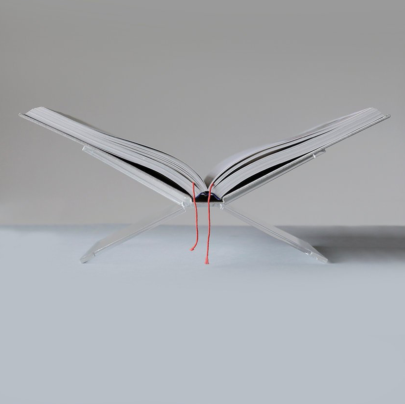 Bookstand X Clear